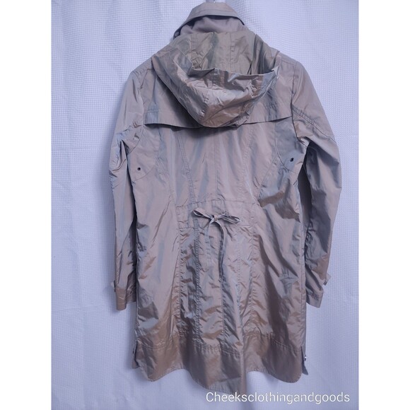 Cole Haan Topaz Iridescent Raincoat Jacket Stow-Away Hood Women's size MEDIUM - Picture 4 of 10